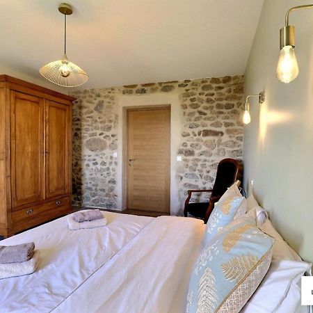La Ferme D' Helyette Vila Toulaud Exterior foto